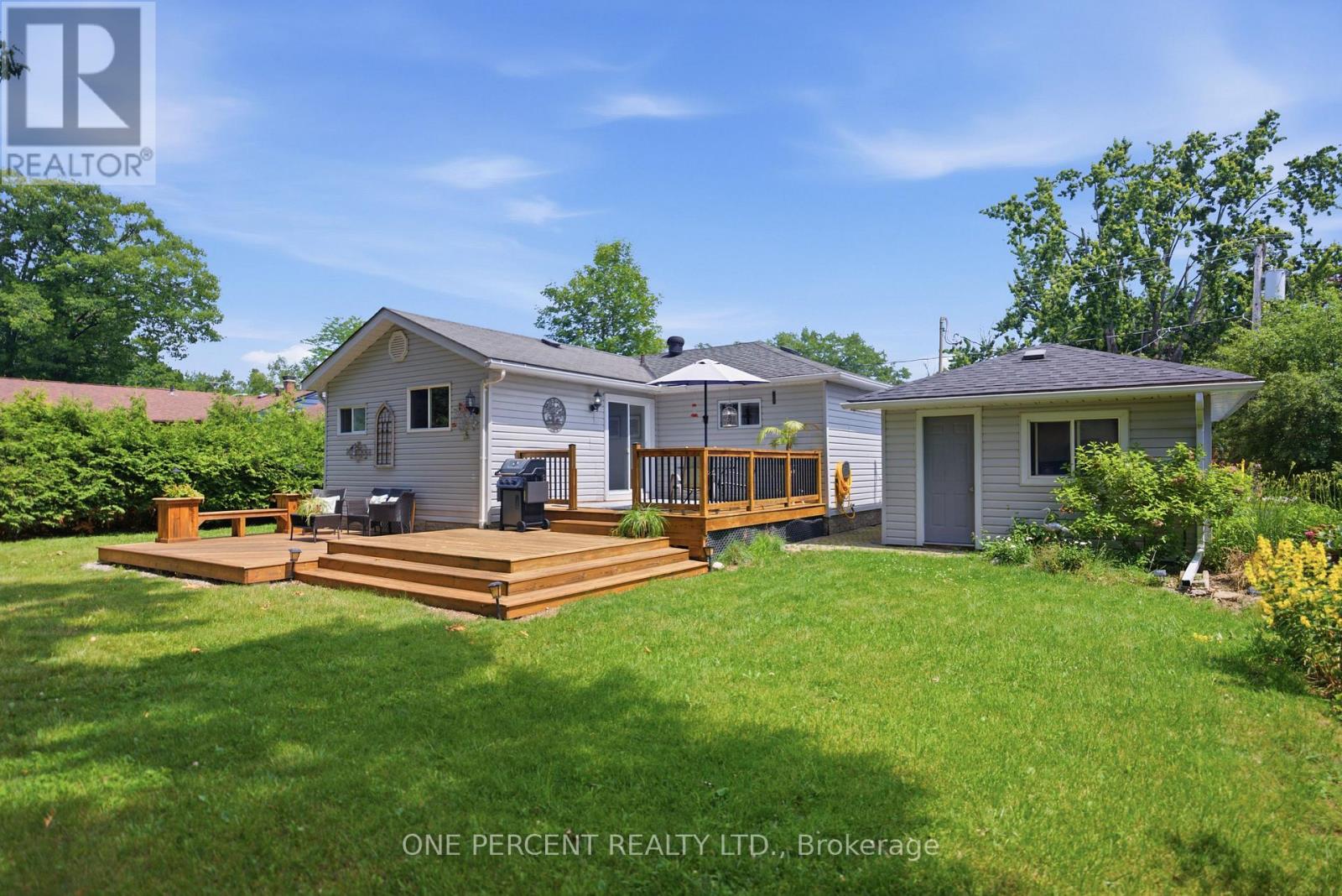608 BROADVIEW AVENUE - 34