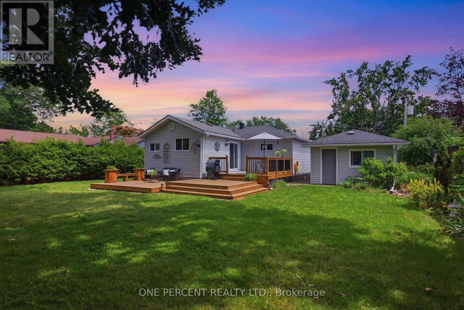 608 BROADVIEW AVENUE - 41