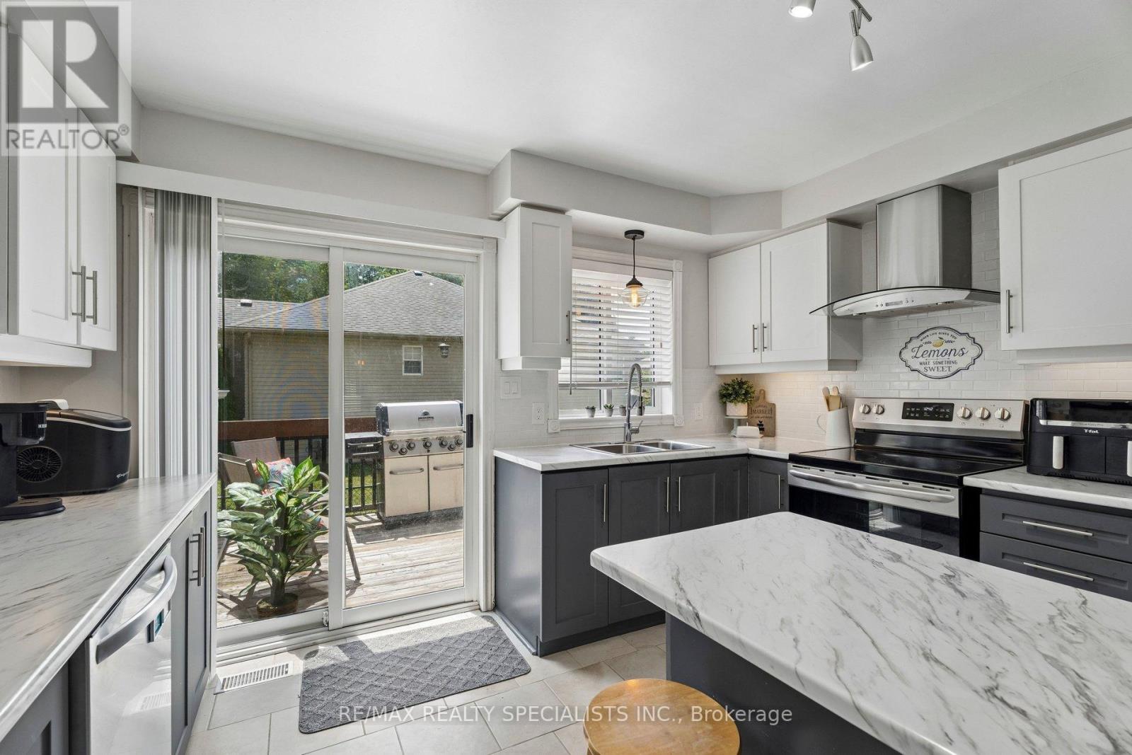 64 SMALLMAN DRIVE - 16
