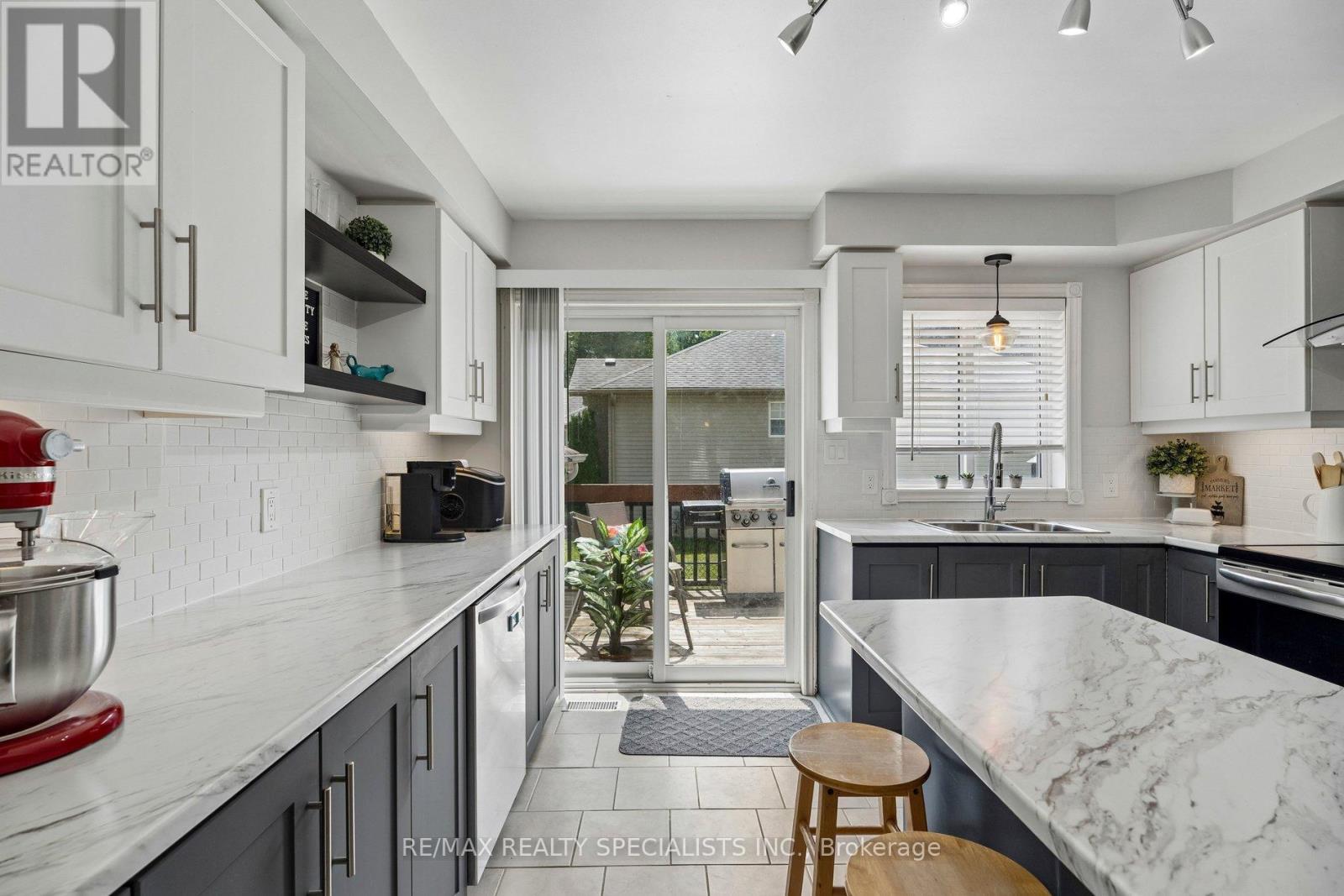 64 SMALLMAN DRIVE - 17