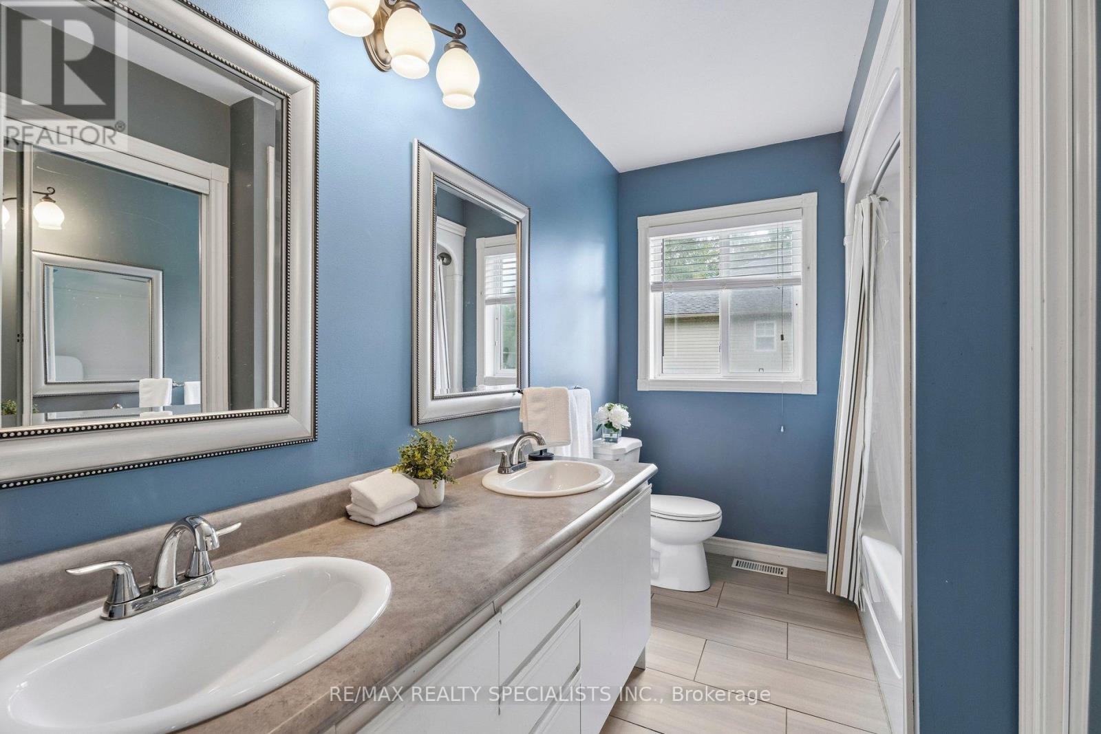 64 SMALLMAN DRIVE - 24