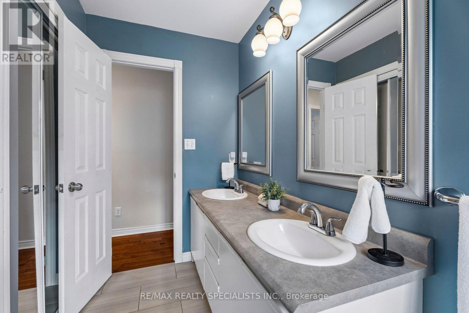 64 SMALLMAN DRIVE - 25