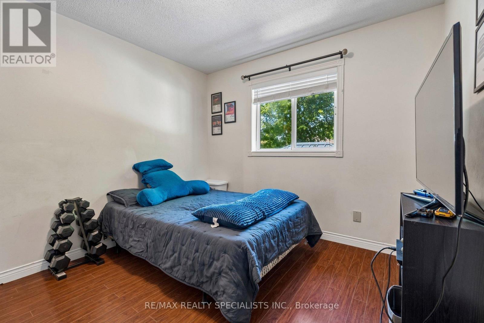 64 SMALLMAN DRIVE - 28