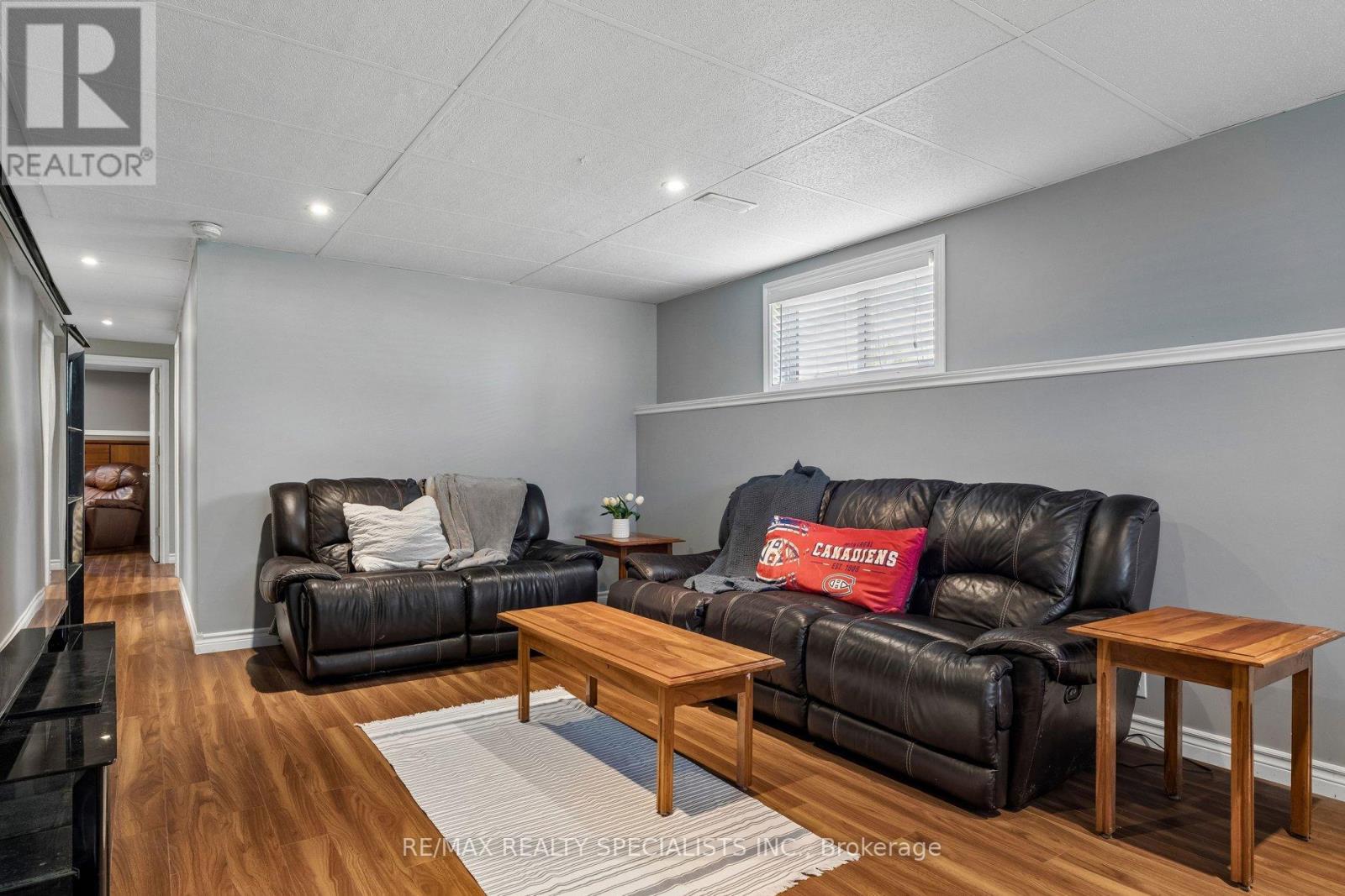 64 SMALLMAN DRIVE - 29