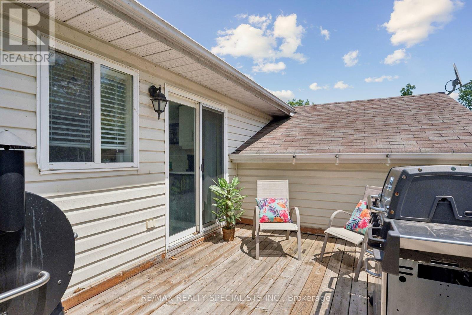 64 SMALLMAN DRIVE - 41