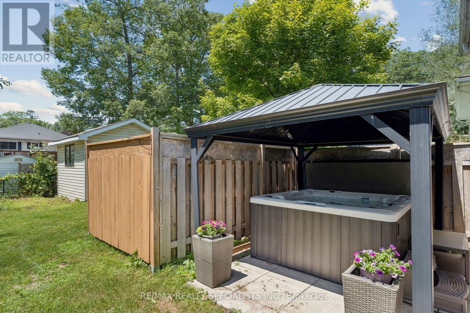 64 SMALLMAN DRIVE - 42