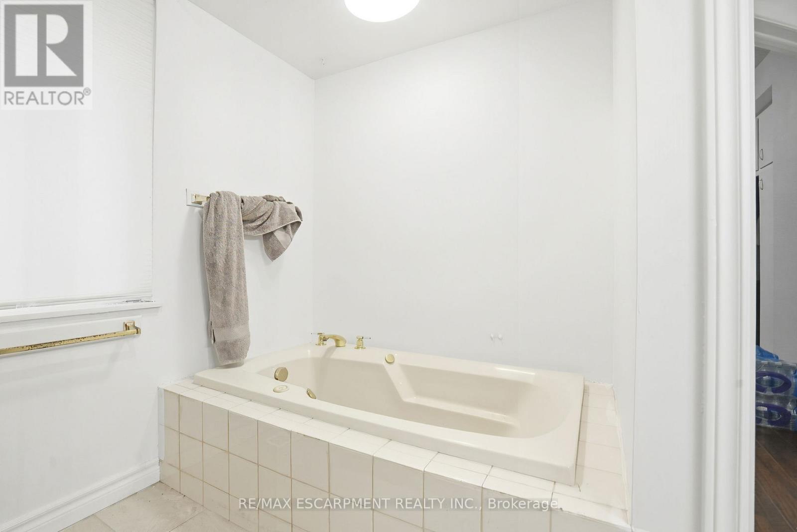 1643 GLENBURNIE ROAD - 17