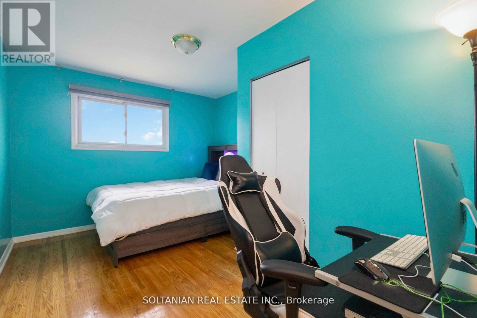 102 ELNATHAN CRESCENT - 18