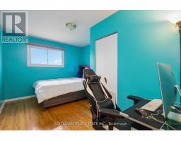102 Elnathan Crescent, Toronto, ON M9L2G1 Photo 18
