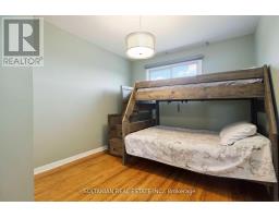 102 Elnathan Crescent, Toronto, ON M9L2G1 Photo 19