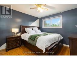 102 Elnathan Crescent, Toronto, ON M9L2G1 Photo 21