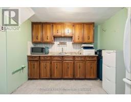 102 Elnathan Crescent, Toronto, ON M9L2G1 Photo 25