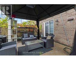 102 Elnathan Crescent, Toronto, ON M9L2G1 Photo 32