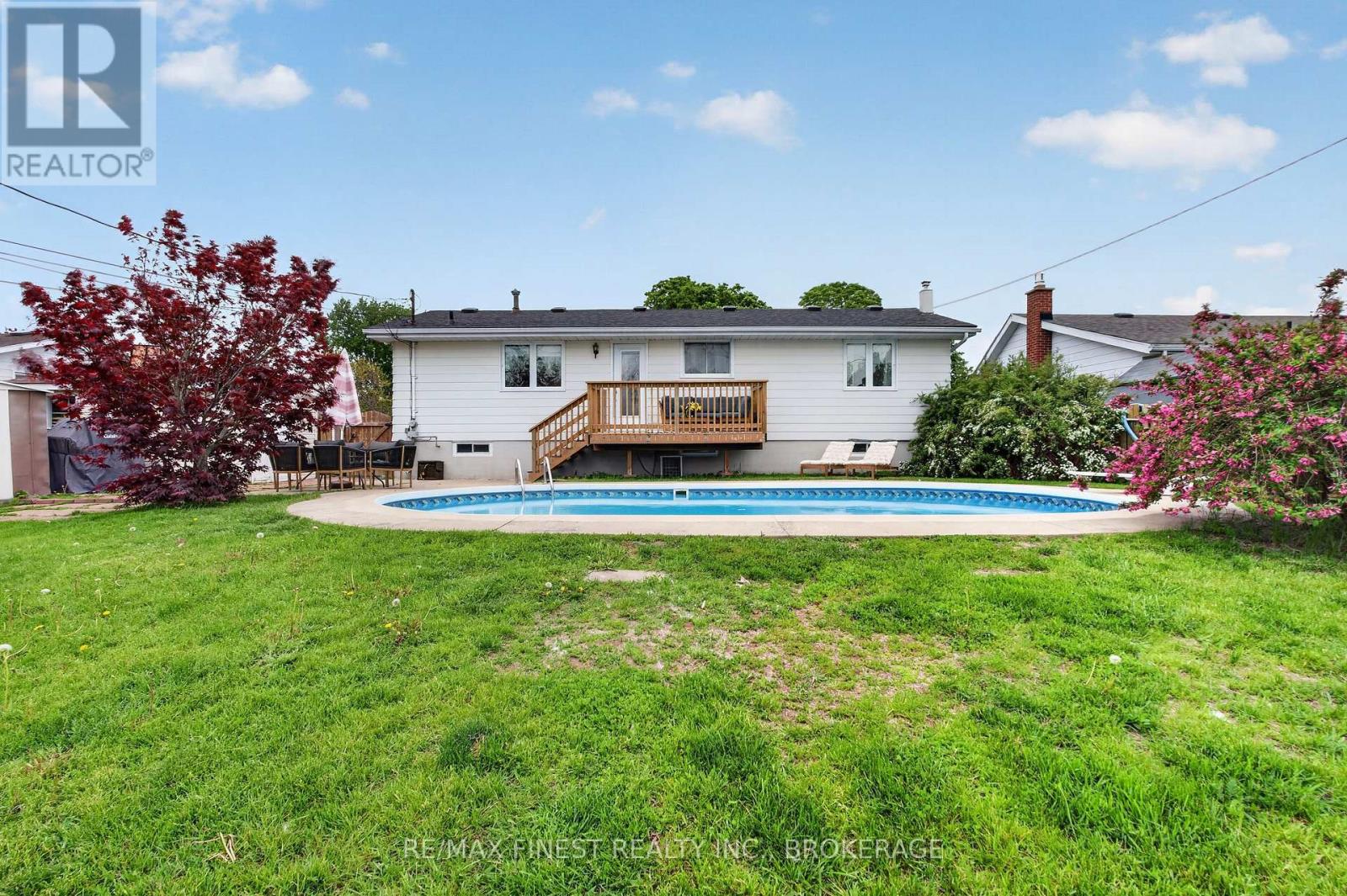 14 CHESTERFIELD DRIVE - 34