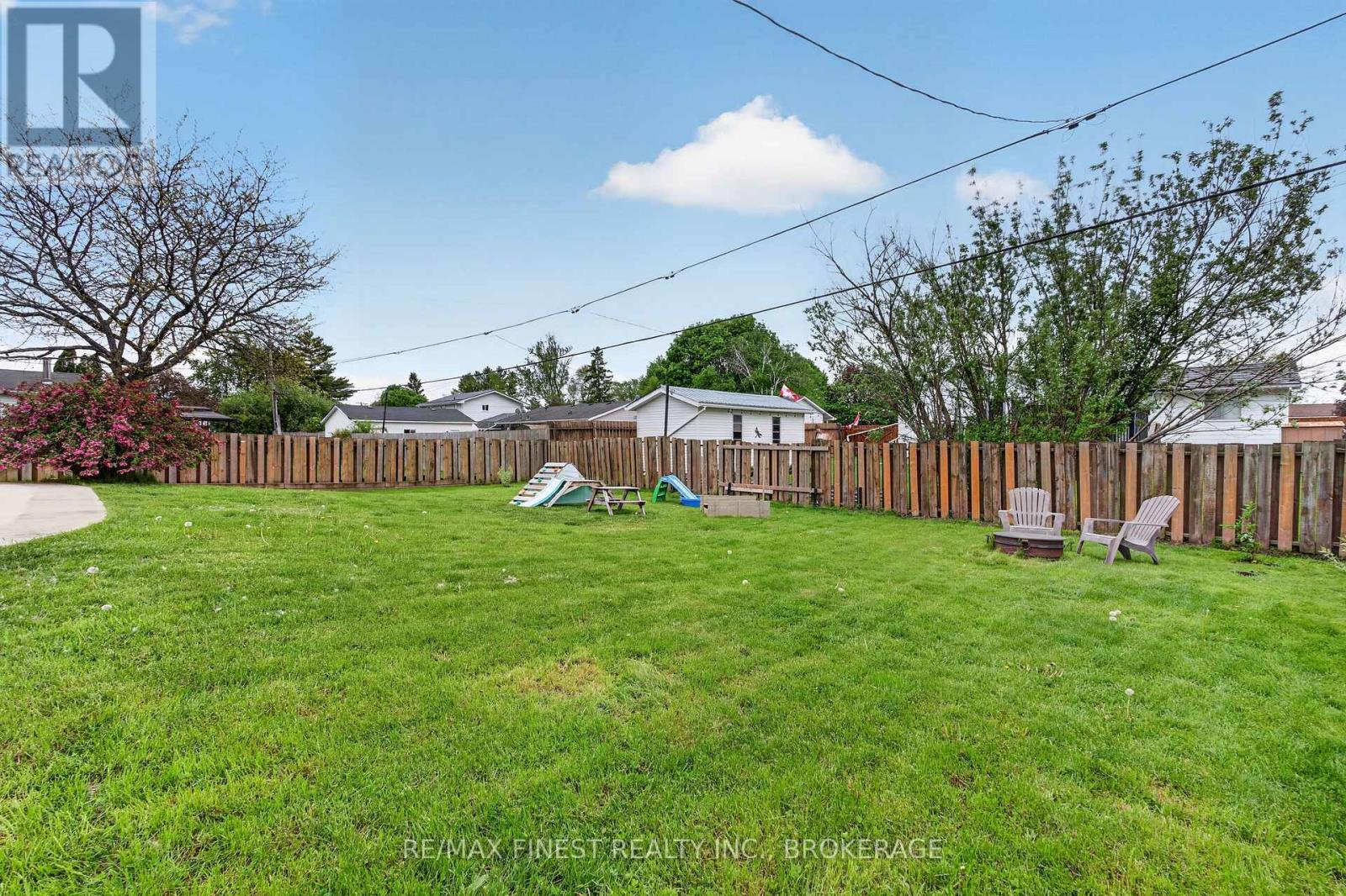 14 CHESTERFIELD DRIVE - 36