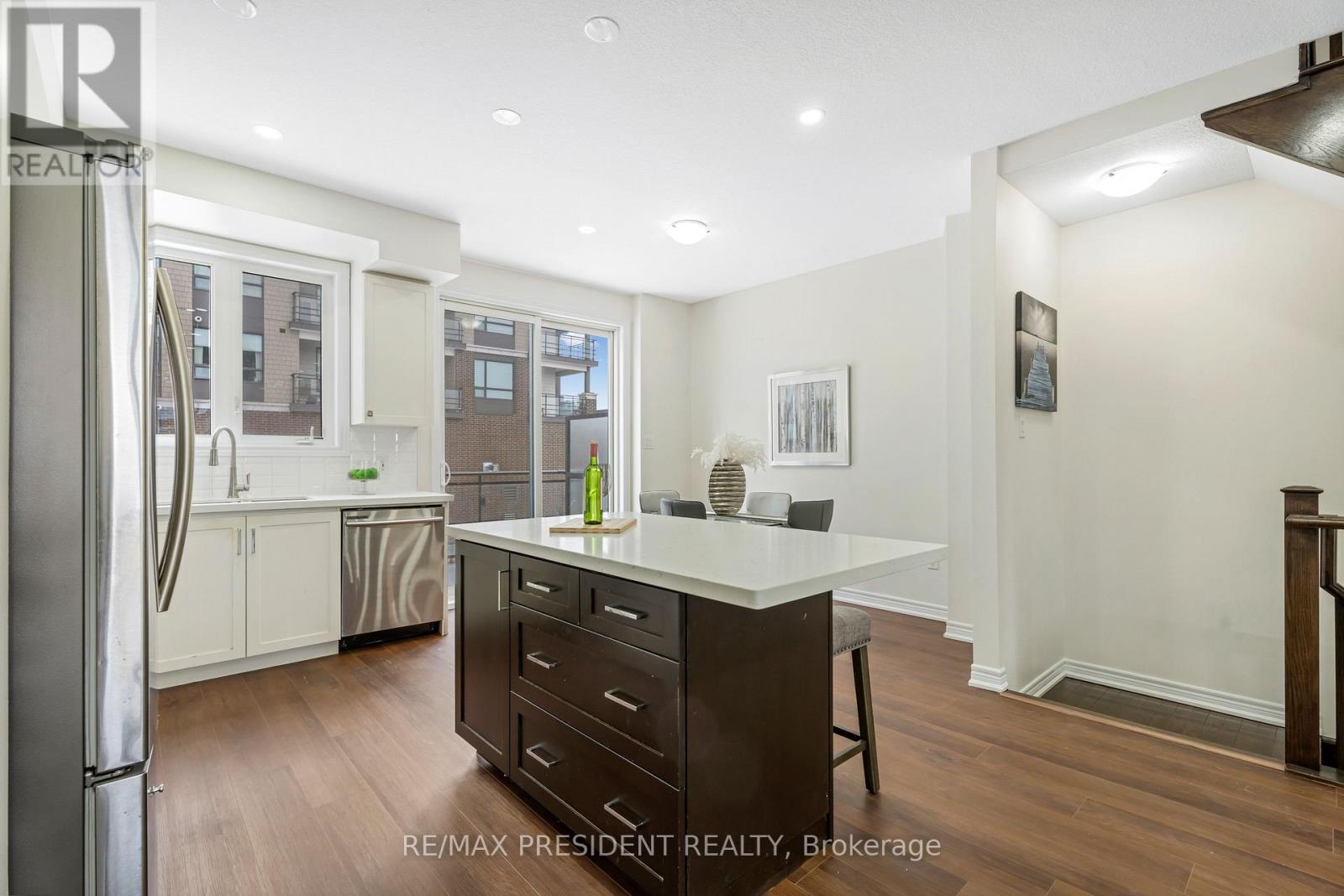 6 WATERVIEW LANE - 11