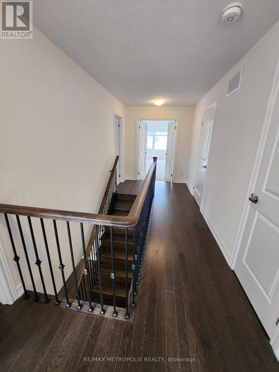 15 GEORGINA STREET — photo 1
