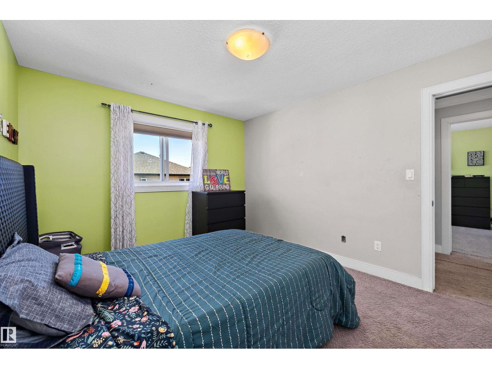 16742 61 ST NW - 33