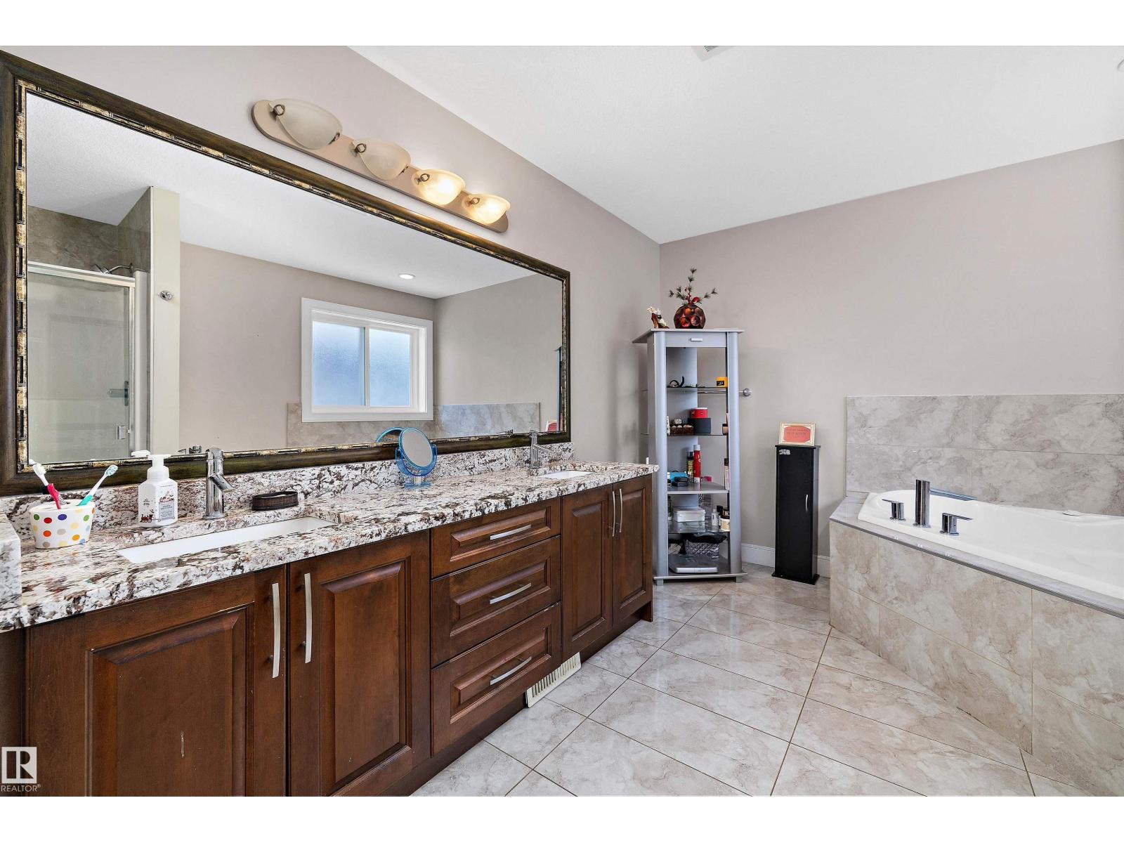 16742 61 ST NW - 44