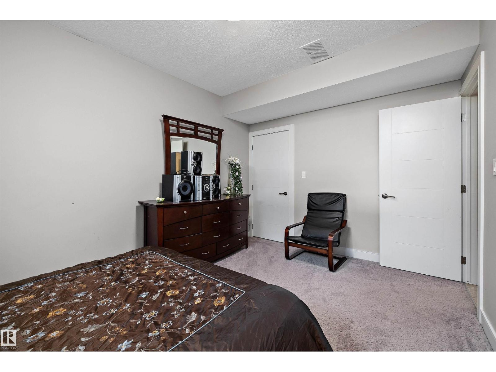 16742 61 ST NW - 56