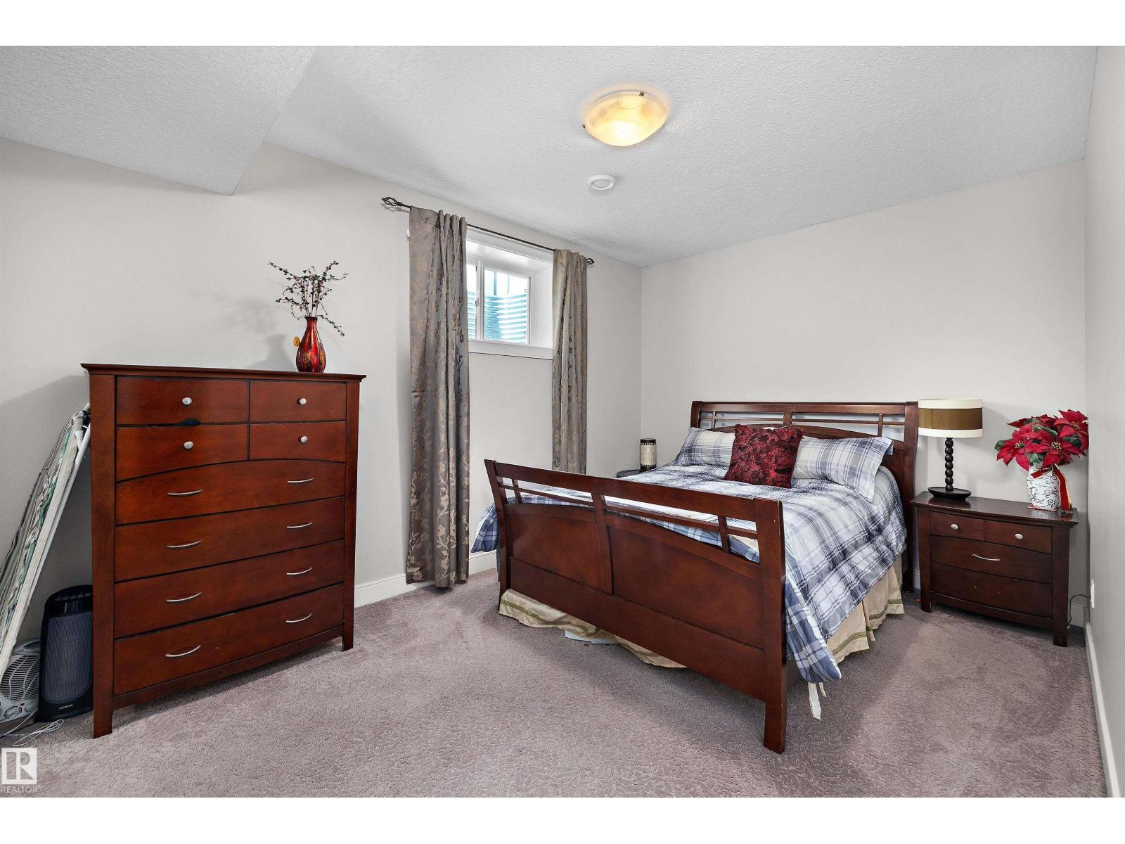 16742 61 ST NW - 58