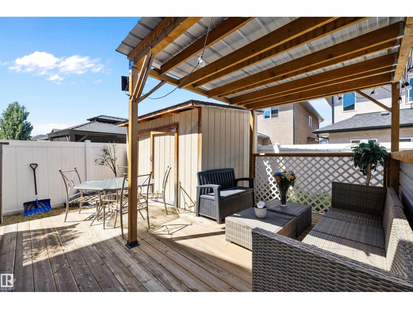 16742 61 ST NW - 65