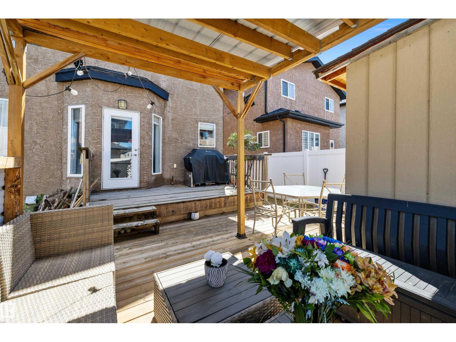 16742 61 ST NW - 66
