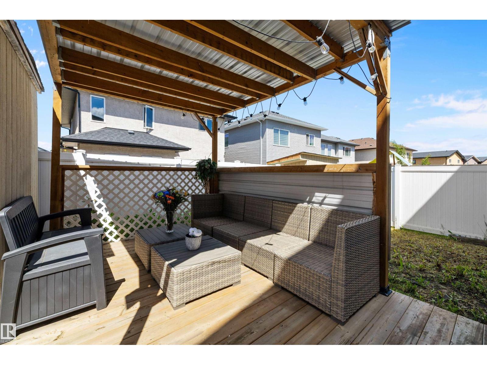 16742 61 ST NW - 67