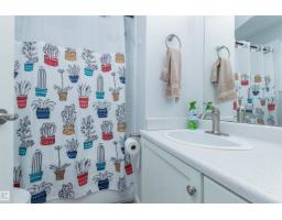 330 Huffman Cr Nw, Edmonton, AB T5A0C8 Photo 19