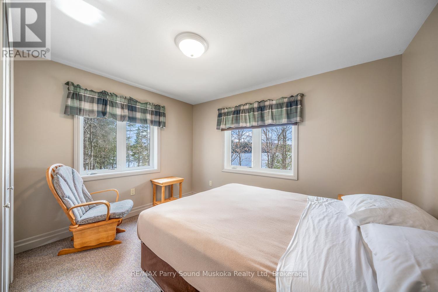 54 DAUNCEY ROAD - 34