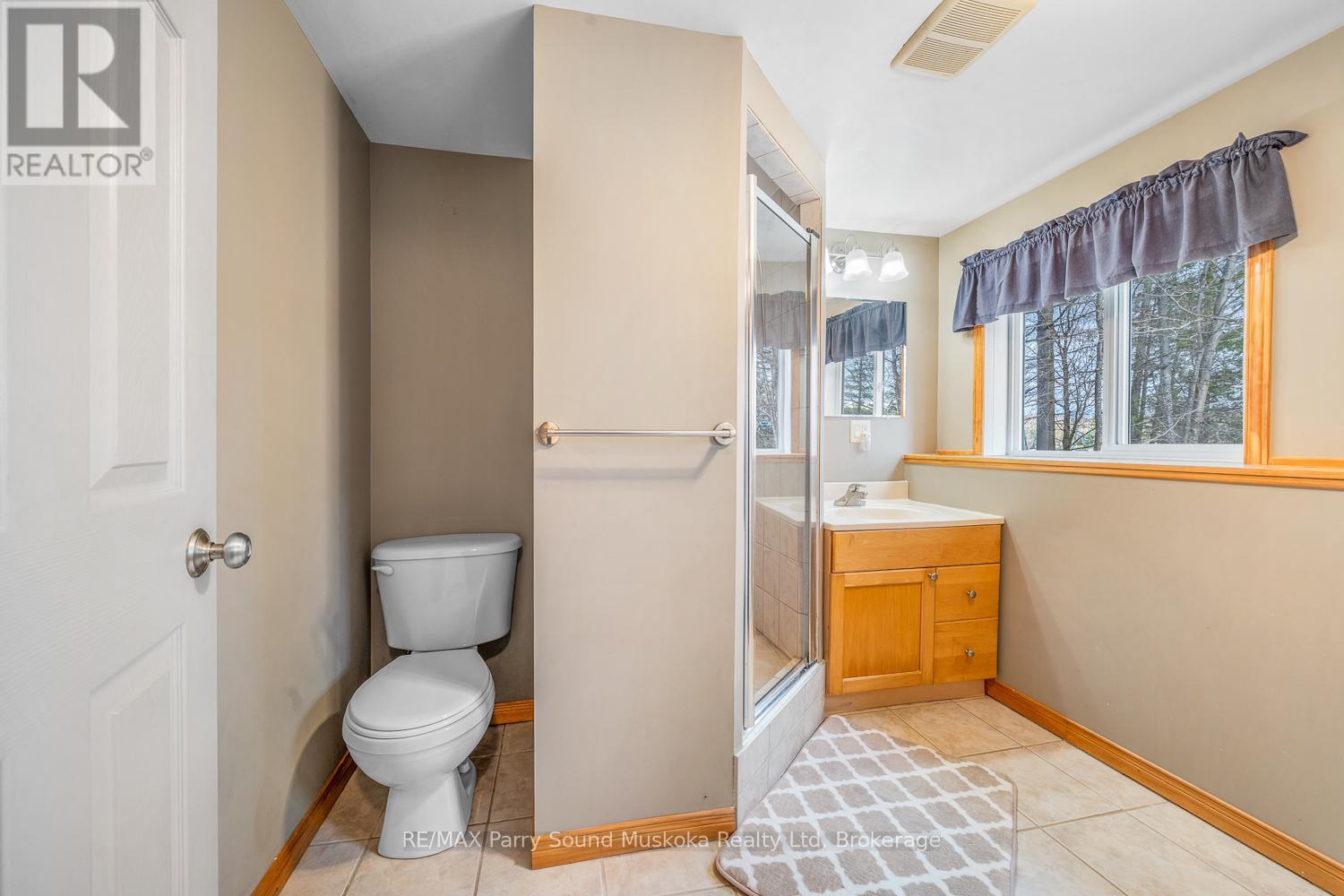 54 DAUNCEY ROAD - 36