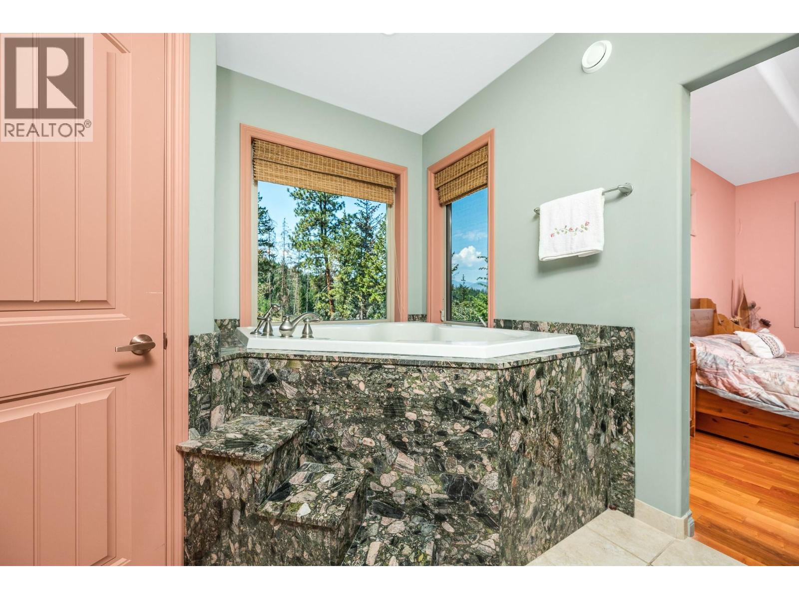9265 Kokanee Road - 28