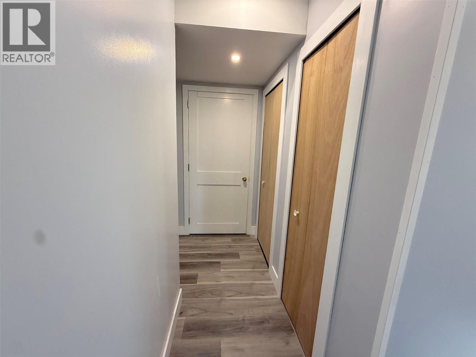 4240 Vancouver Avenue E - 14