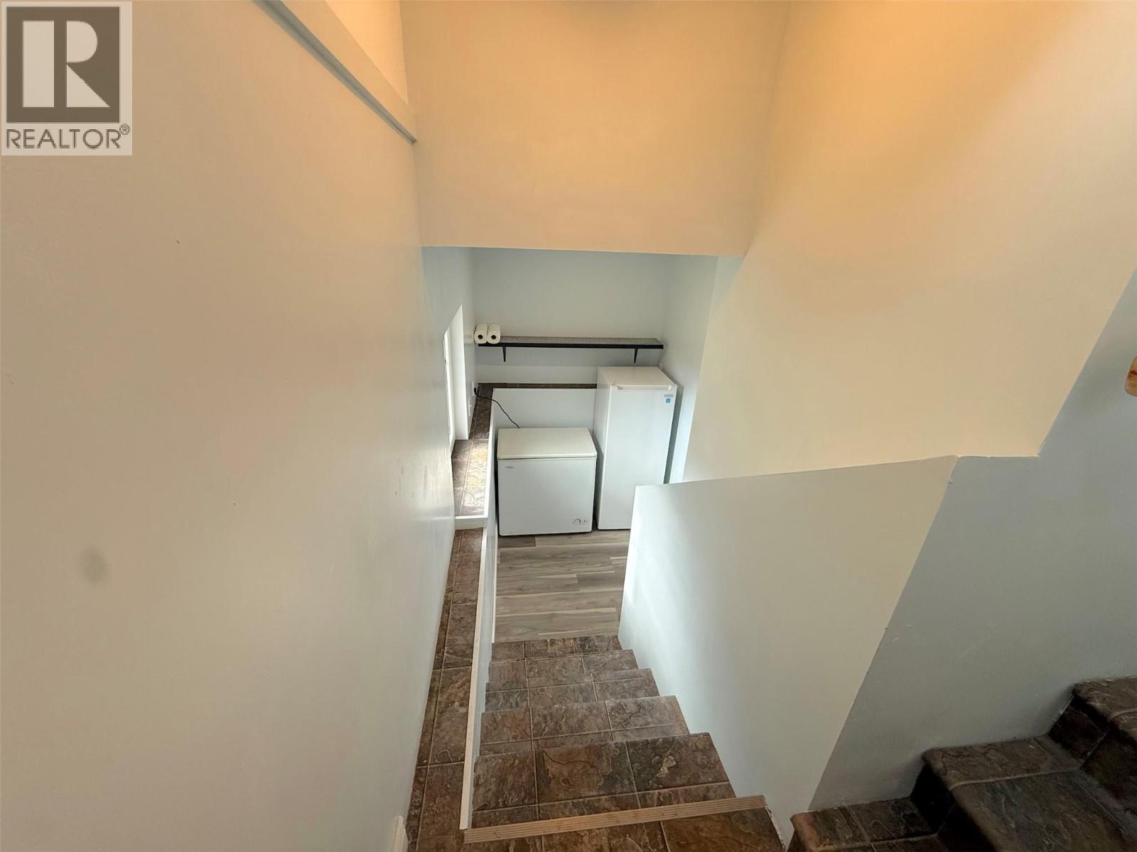 4240 Vancouver Avenue E - 13