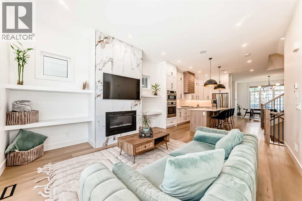 414 32 Avenue NW — photo 9