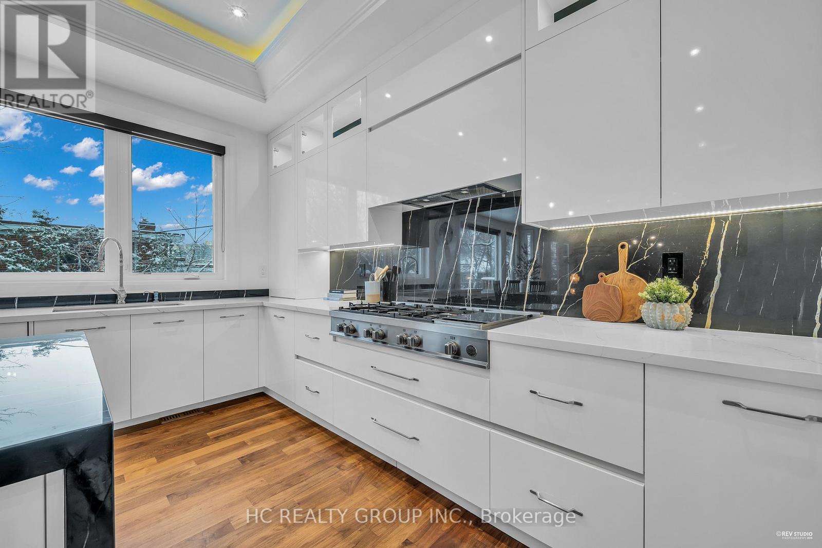 92 GLEN RUSH BOULEVARD - 16
