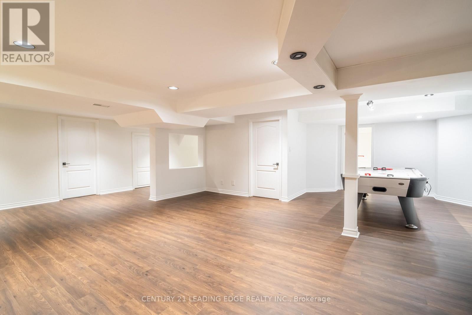 6 STONEGATE STREET - 41