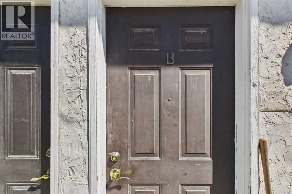 Unit B, Upper Suite, South Side, Interior 1160 sq. ft. 3 bedrooms, 1 bathroom