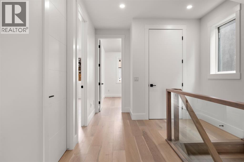1907 28 Avenue SW - 6