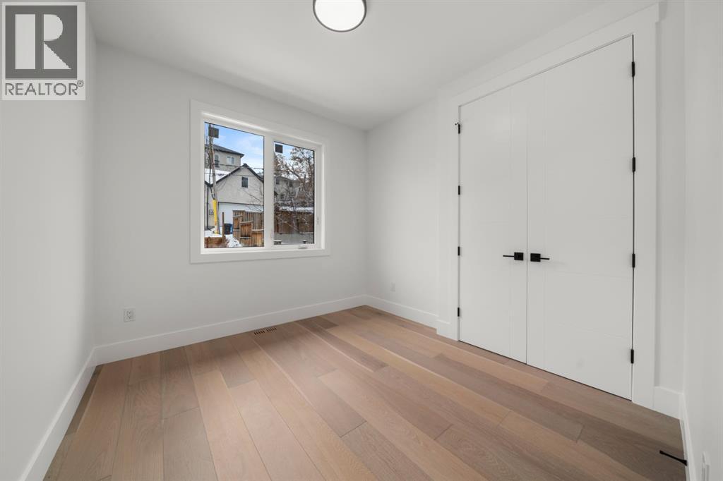 1907 28 Avenue SW - 14