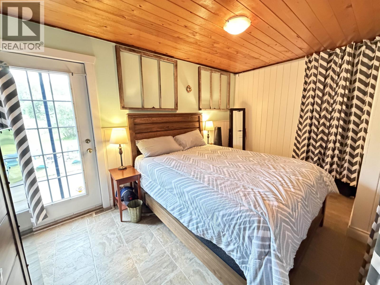 826 OAK STREET, Vanderhoof