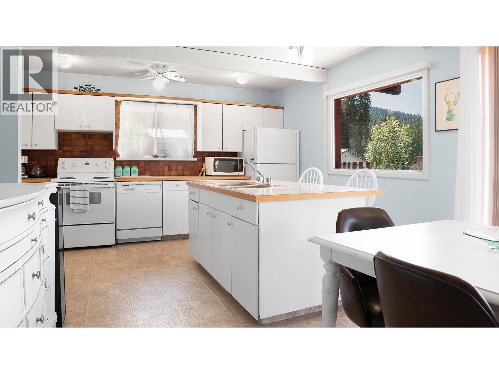 309 FOWLER Street - Image 10