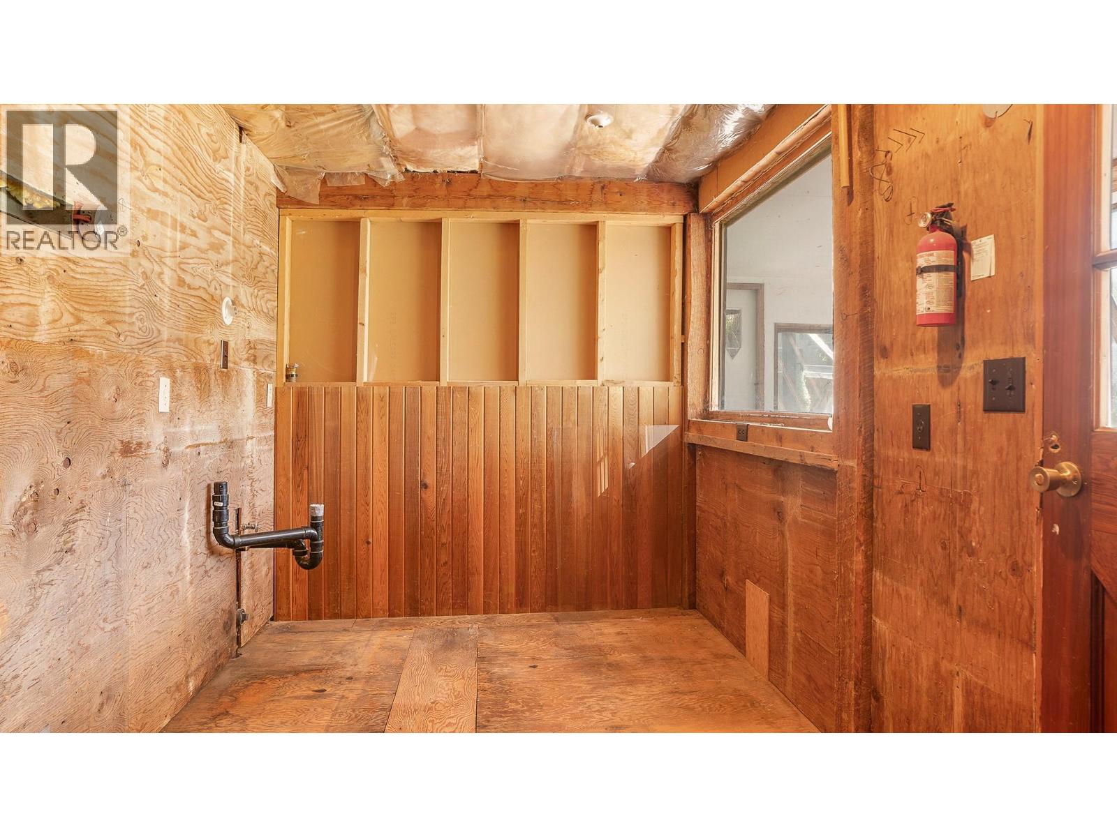 309 FOWLER Street - 35