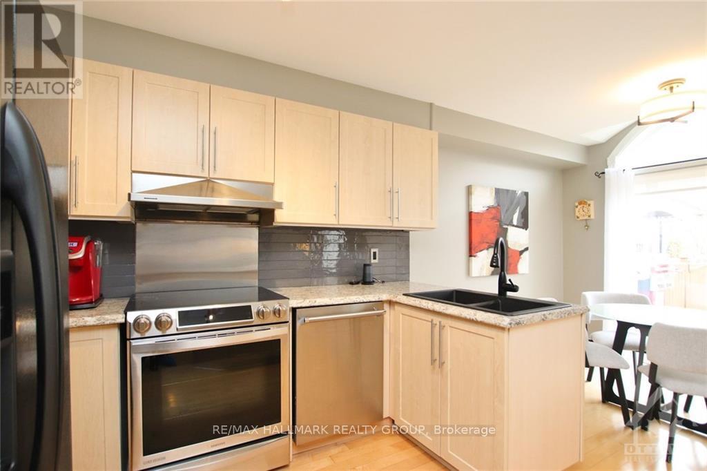 House for Rent in Ottawa – 61 SCAMPTON DRIVE, Ottawa – By Peter Sagos - Image 15