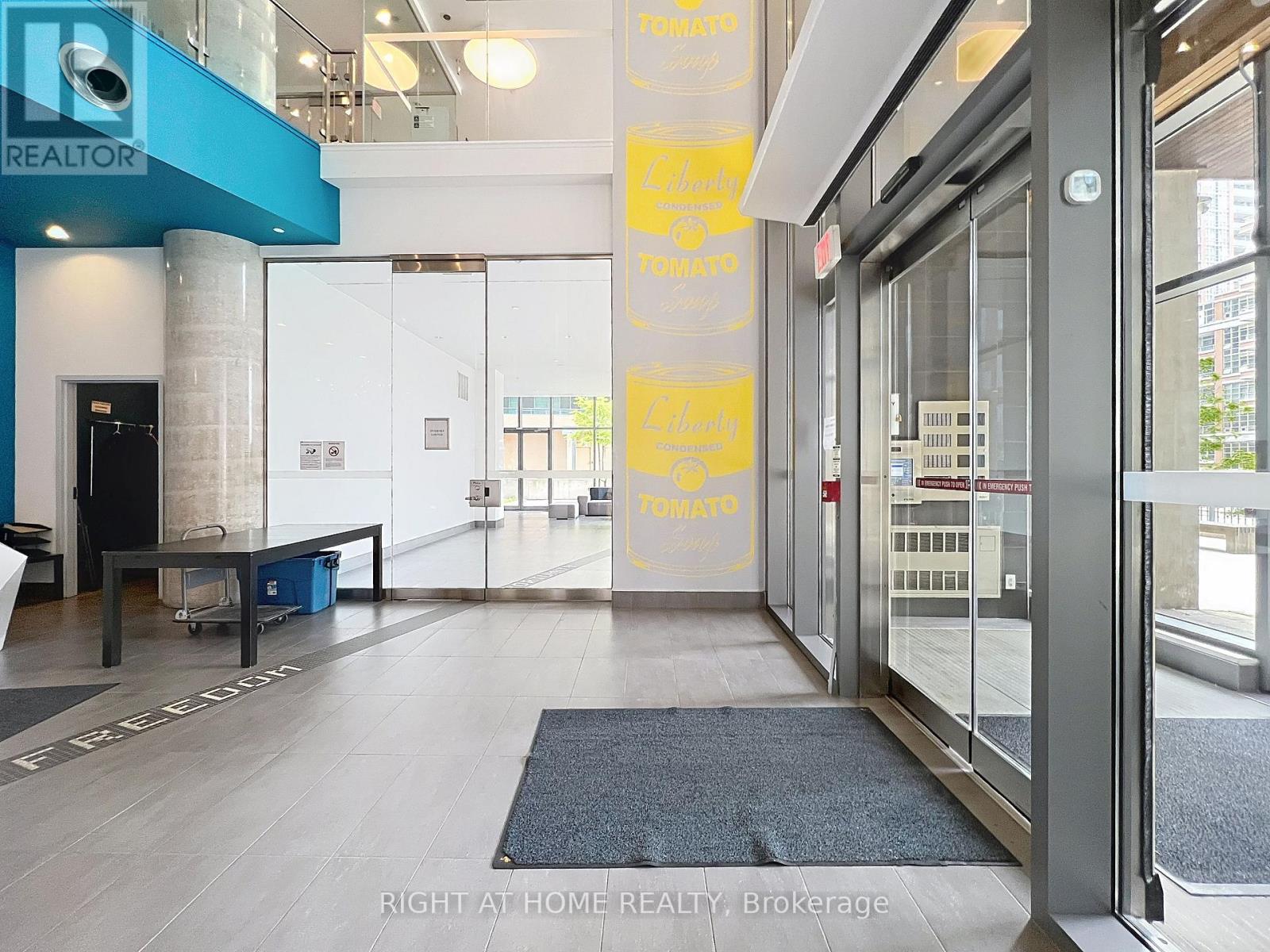 #2804 150 EAST LIBERTY STREET - 22