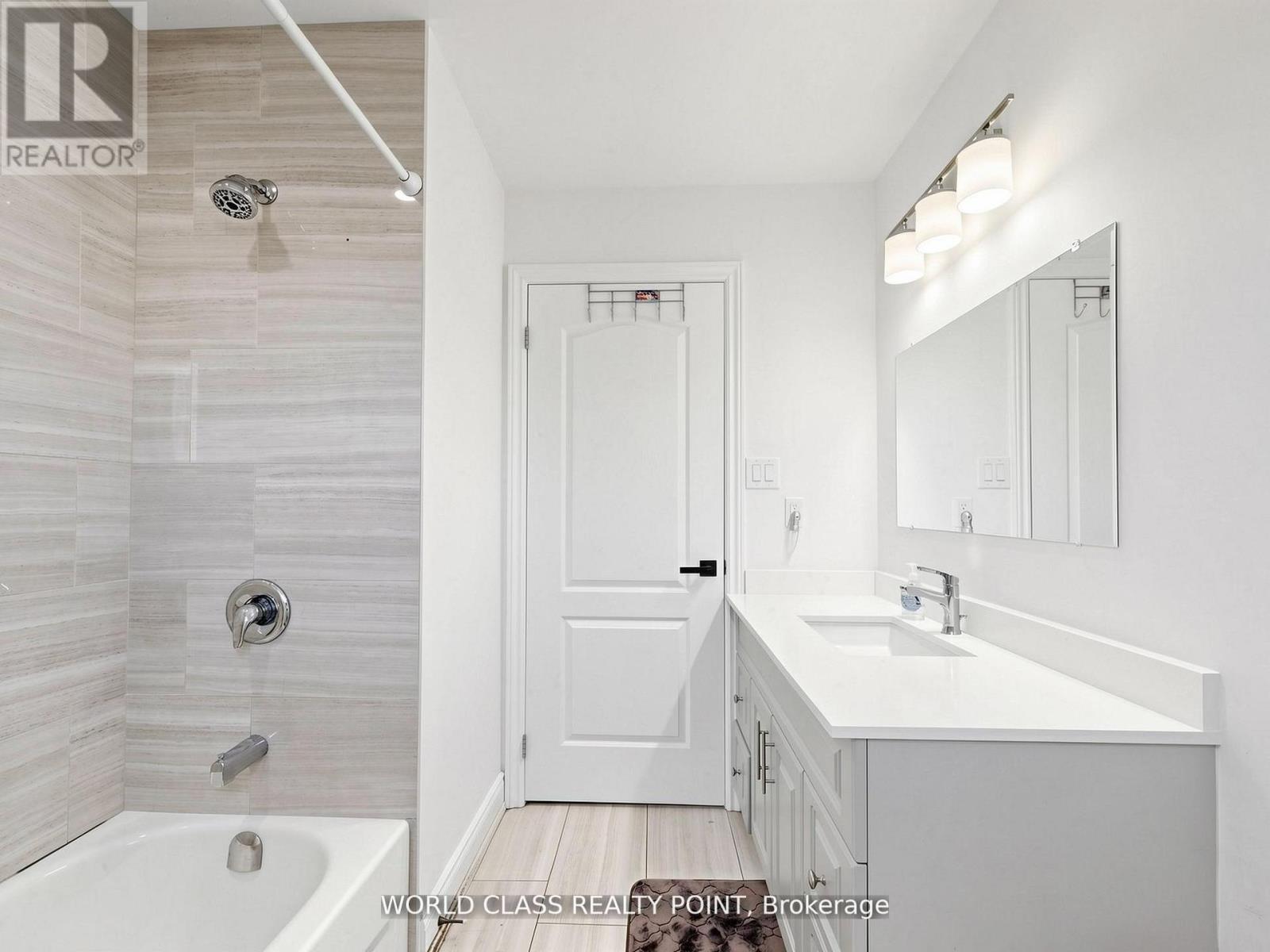 1638 NORWILL CRESCENT - 27