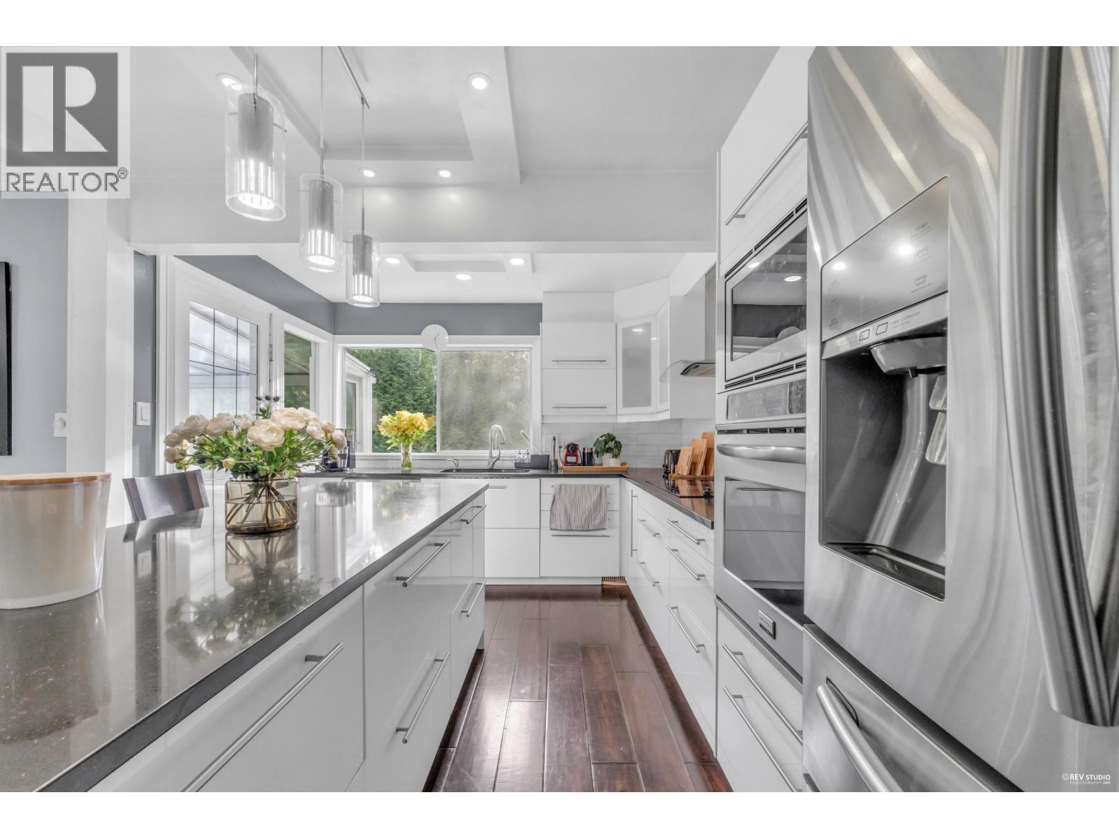 4380 WOODCREST ROAD, West Vancouver