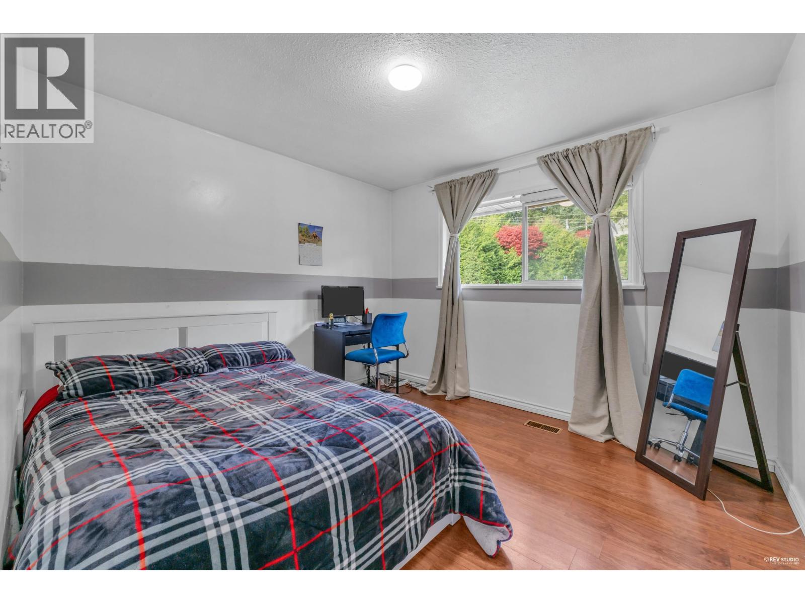 4380 WOODCREST ROAD, West Vancouver
