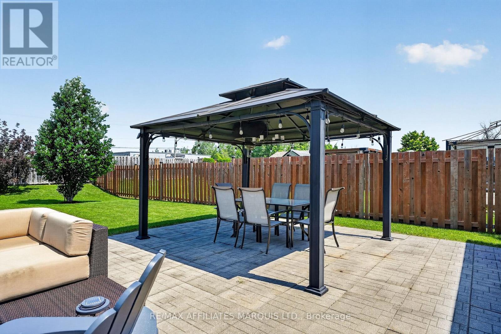 348 GLEN NORA DRIVE - 42