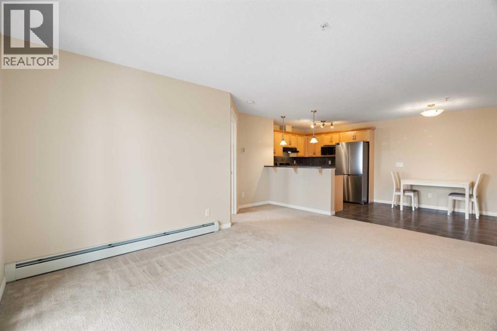 #4314 31 Country Village Manor NE - 6